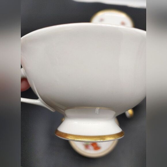 Vintage teacups fruit pattern gold trim - Picture 4 of 7